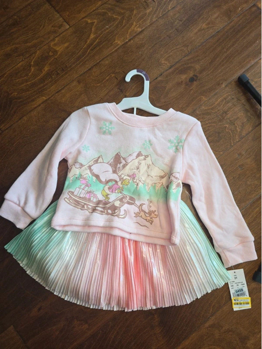 2t brand new, the grinch christmas dress item 459G8